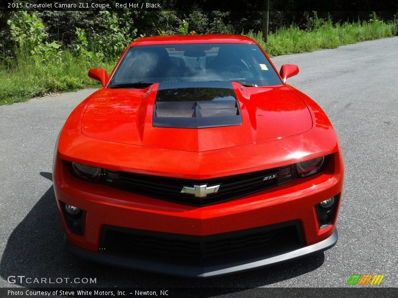 Red Hot / Black 2015 Chevrolet Camaro ZL1 Coupe