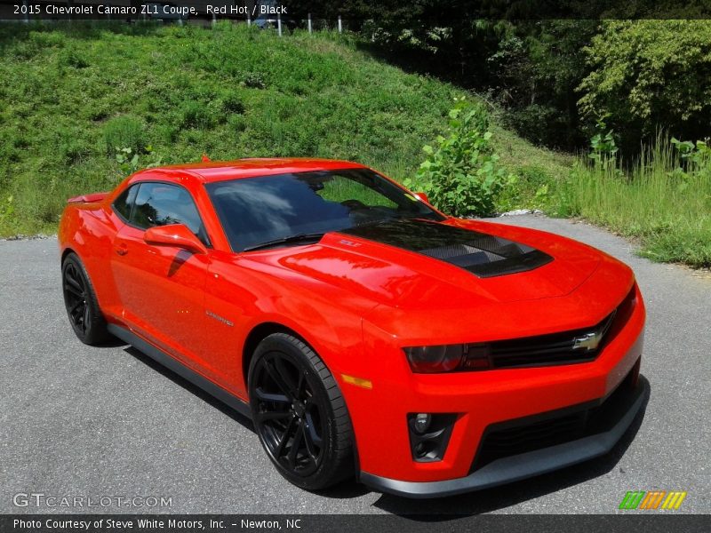 Front 3/4 View of 2015 Camaro ZL1 Coupe