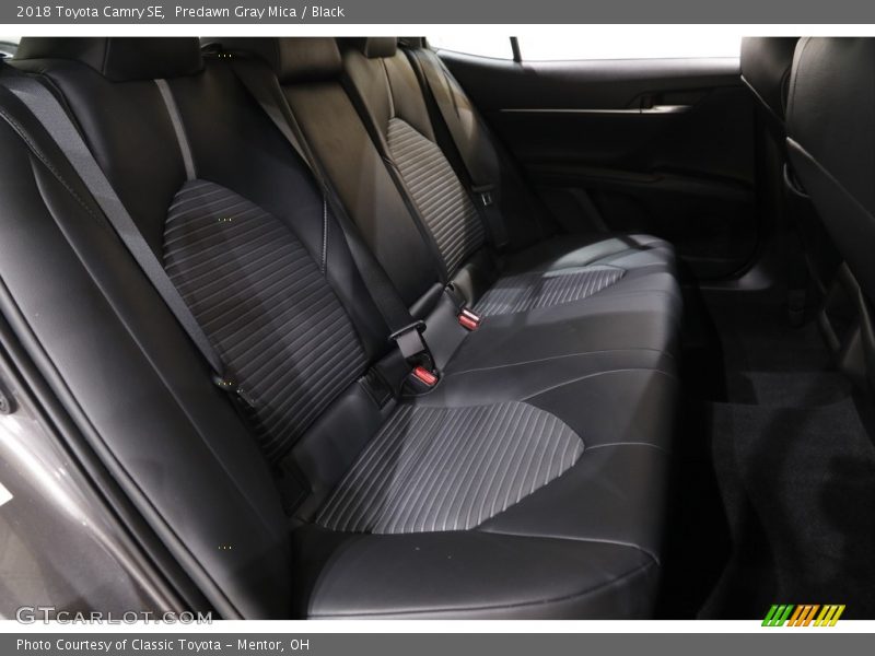 Predawn Gray Mica / Black 2018 Toyota Camry SE