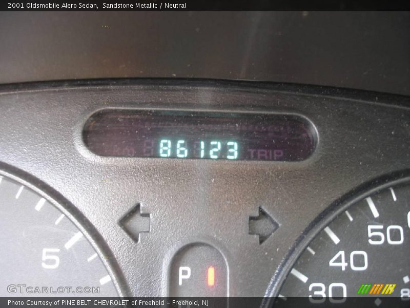 Sandstone Metallic / Neutral 2001 Oldsmobile Alero Sedan