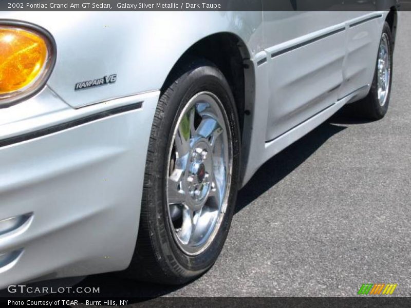 Galaxy Silver Metallic / Dark Taupe 2002 Pontiac Grand Am GT Sedan