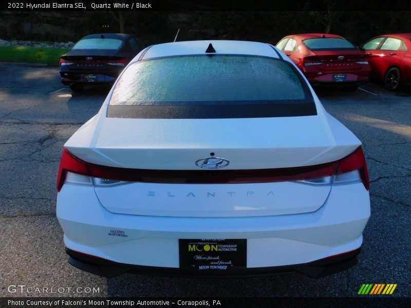 Quartz White / Black 2022 Hyundai Elantra SEL
