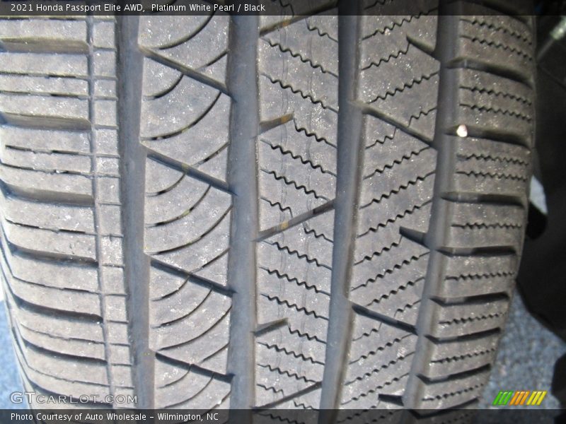 Platinum White Pearl / Black 2021 Honda Passport Elite AWD