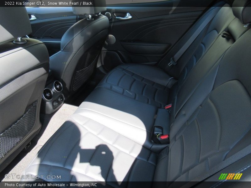 Snow White Pearl / Black 2022 Kia Stinger GT2