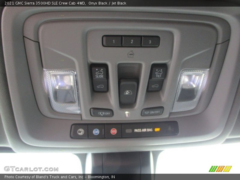 Onyx Black / Jet Black 2021 GMC Sierra 3500HD SLE Crew Cab 4WD