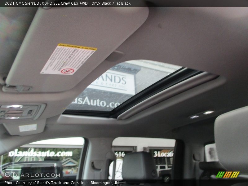 Onyx Black / Jet Black 2021 GMC Sierra 3500HD SLE Crew Cab 4WD