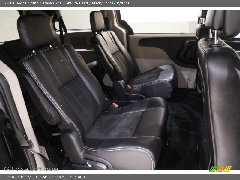 Granite Pearl / Black/Light Graystone 2019 Dodge Grand Caravan SXT