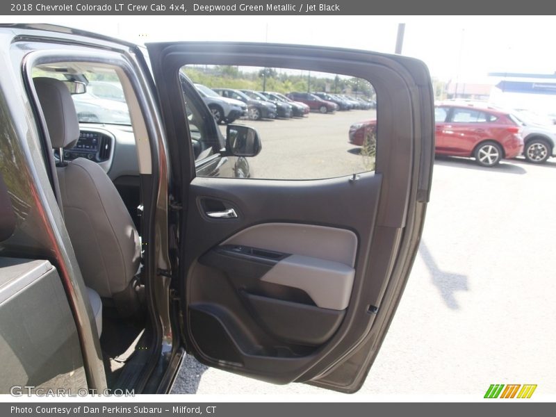 Deepwood Green Metallic / Jet Black 2018 Chevrolet Colorado LT Crew Cab 4x4