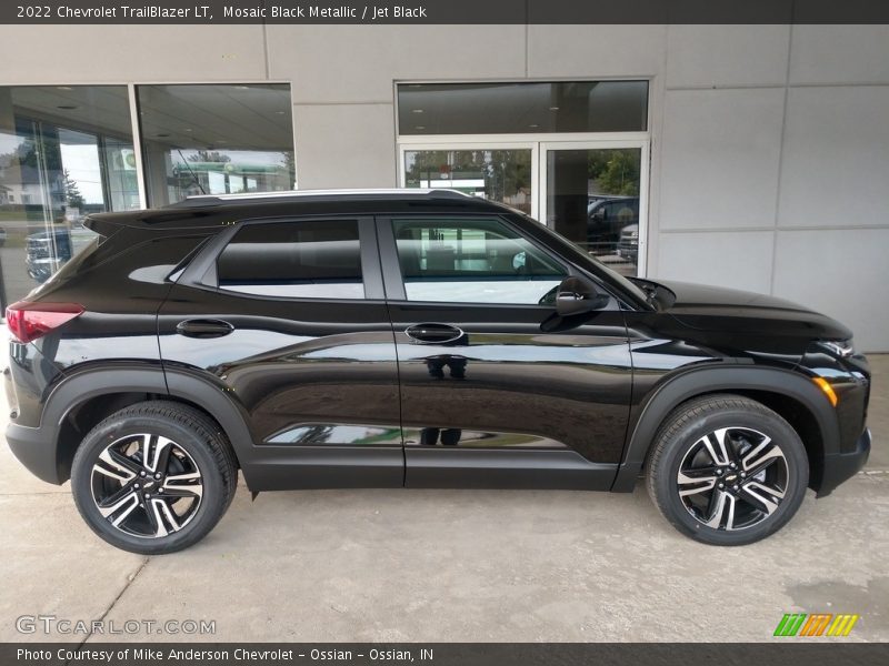 Mosaic Black Metallic / Jet Black 2022 Chevrolet TrailBlazer LT