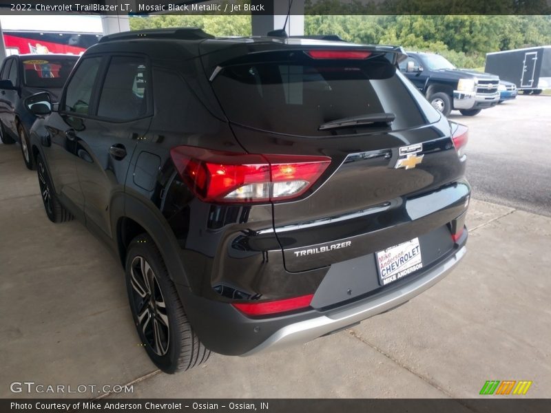 Mosaic Black Metallic / Jet Black 2022 Chevrolet TrailBlazer LT
