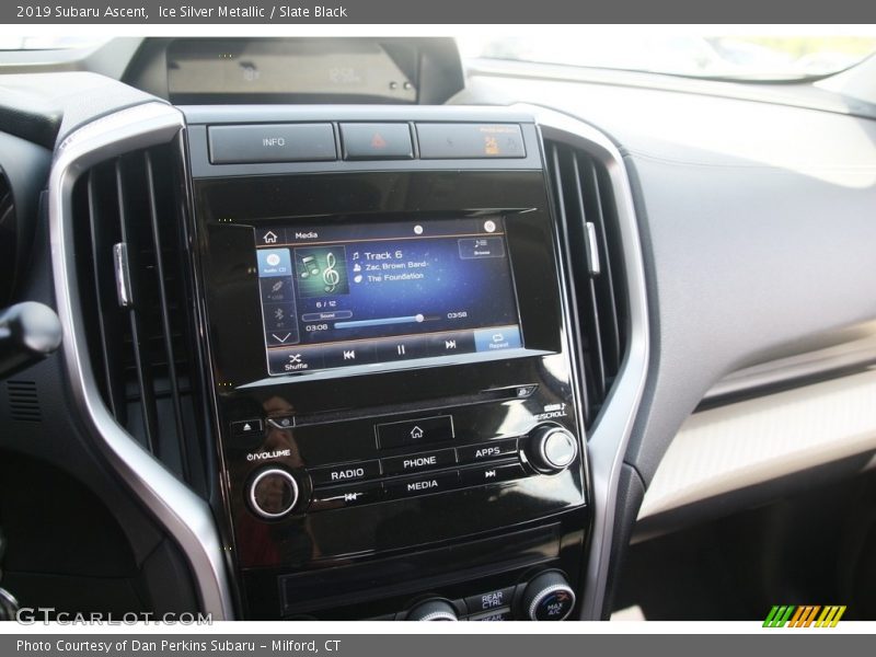 Ice Silver Metallic / Slate Black 2019 Subaru Ascent