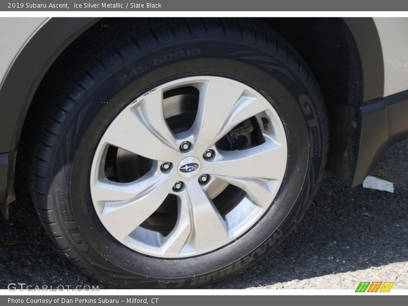 Ice Silver Metallic / Slate Black 2019 Subaru Ascent