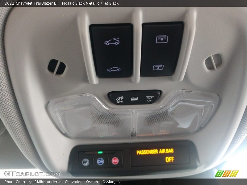 Mosaic Black Metallic / Jet Black 2022 Chevrolet TrailBlazer LT