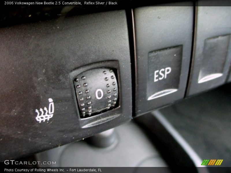 Reflex Silver / Black 2006 Volkswagen New Beetle 2.5 Convertible