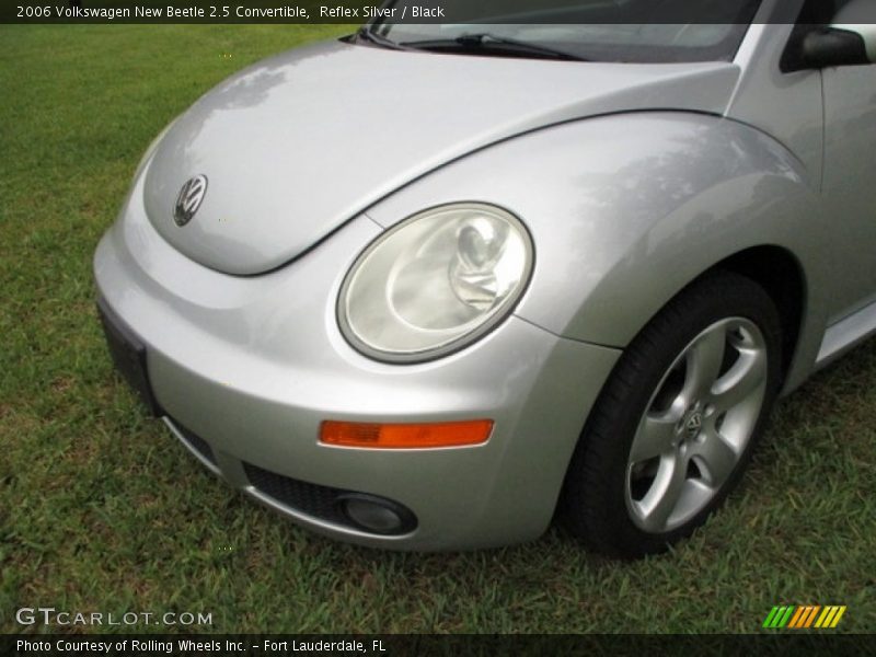 Reflex Silver / Black 2006 Volkswagen New Beetle 2.5 Convertible
