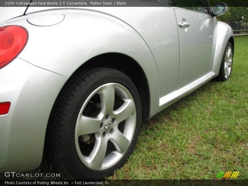 Reflex Silver / Black 2006 Volkswagen New Beetle 2.5 Convertible