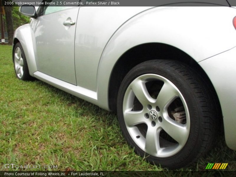 Reflex Silver / Black 2006 Volkswagen New Beetle 2.5 Convertible