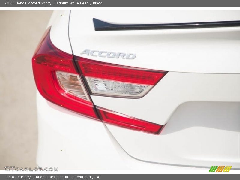 Platinum White Pearl / Black 2021 Honda Accord Sport