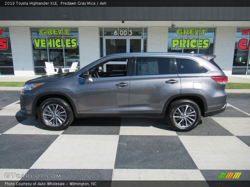 Predawn Gray Mica / Ash 2019 Toyota Highlander XLE
