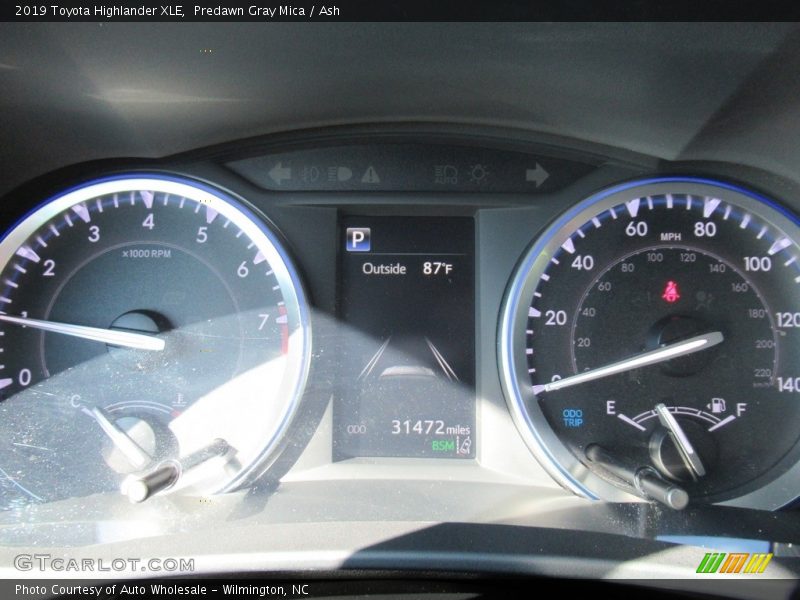 Predawn Gray Mica / Ash 2019 Toyota Highlander XLE