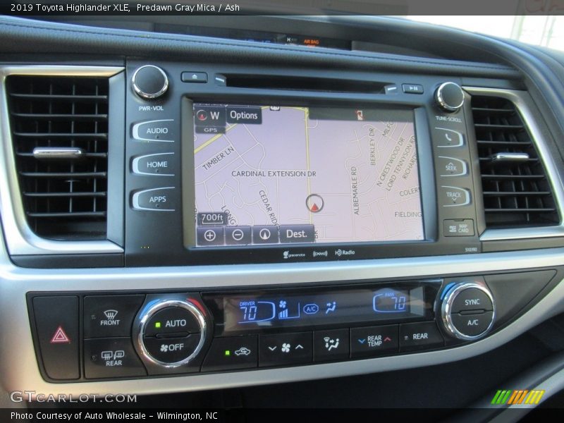 Predawn Gray Mica / Ash 2019 Toyota Highlander XLE