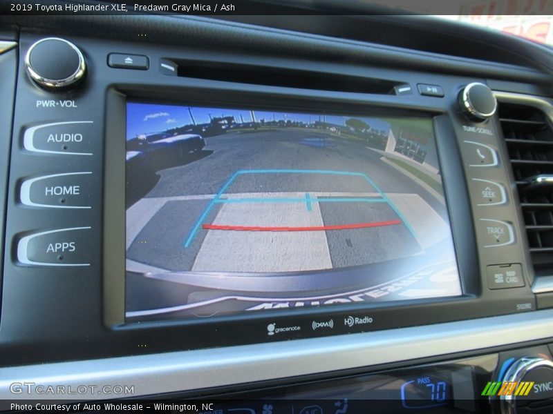 Predawn Gray Mica / Ash 2019 Toyota Highlander XLE