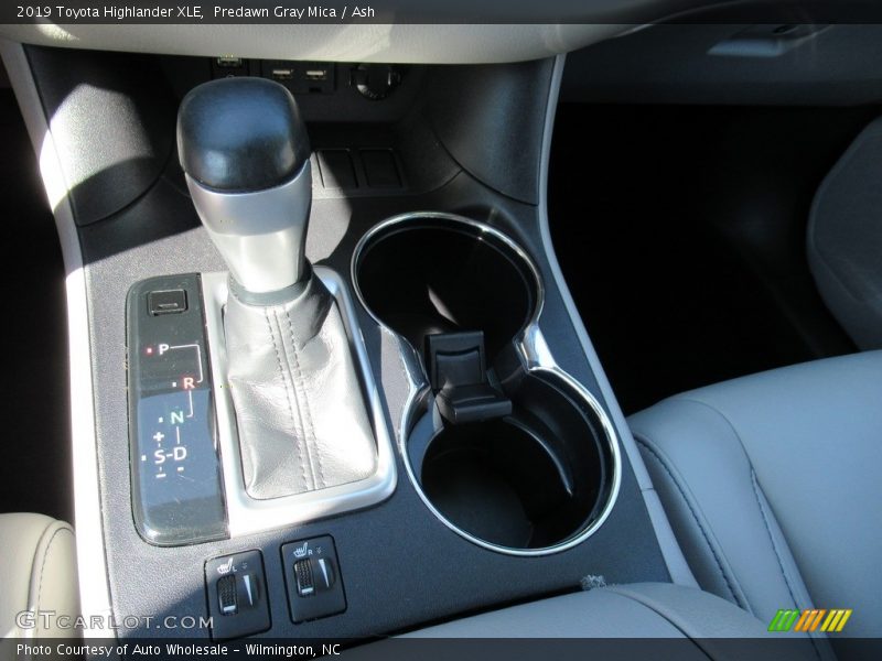 Predawn Gray Mica / Ash 2019 Toyota Highlander XLE
