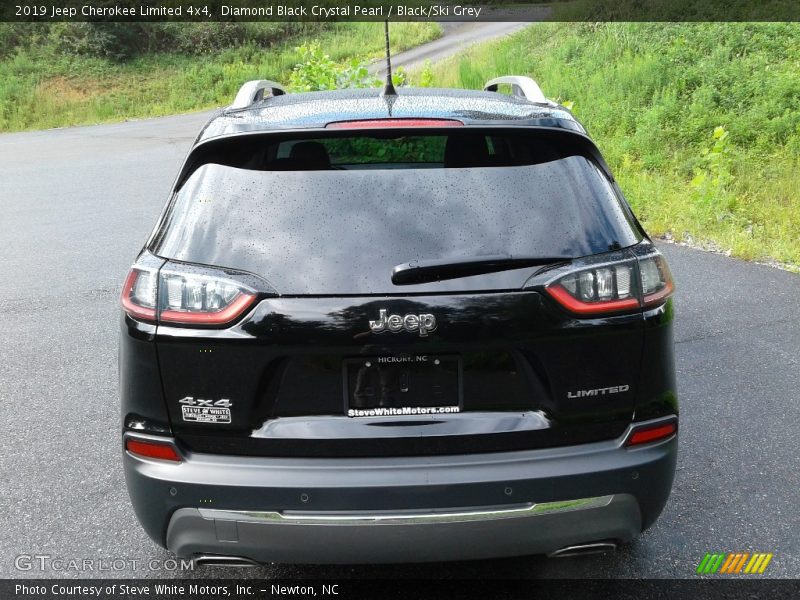 Diamond Black Crystal Pearl / Black/Ski Grey 2019 Jeep Cherokee Limited 4x4