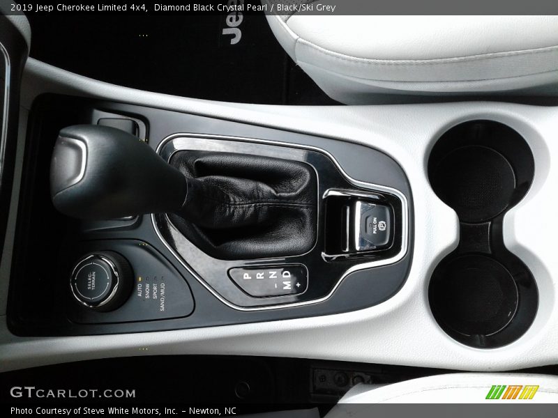 Diamond Black Crystal Pearl / Black/Ski Grey 2019 Jeep Cherokee Limited 4x4