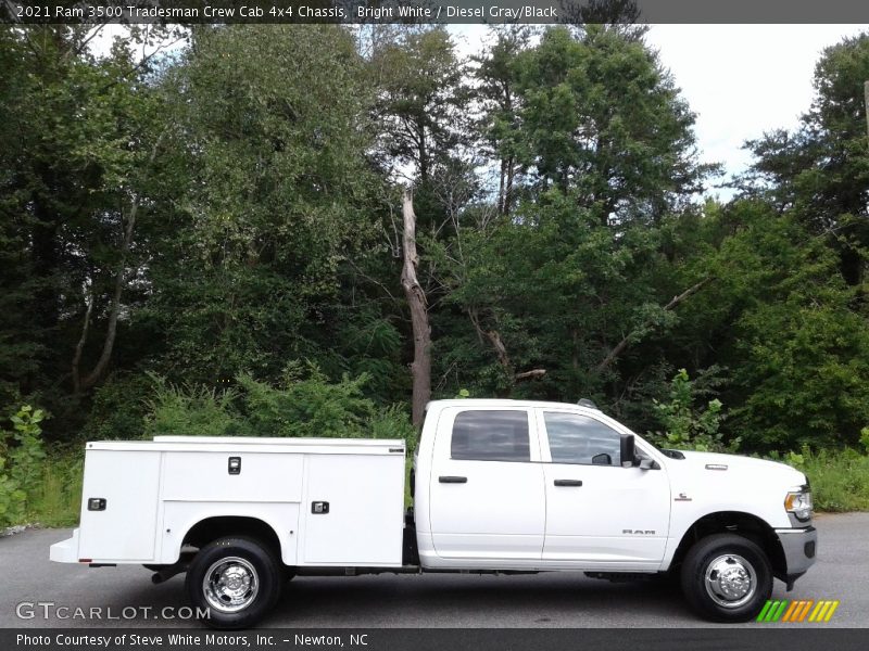 Bright White / Diesel Gray/Black 2021 Ram 3500 Tradesman Crew Cab 4x4 Chassis