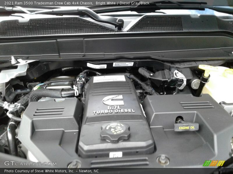 Bright White / Diesel Gray/Black 2021 Ram 3500 Tradesman Crew Cab 4x4 Chassis