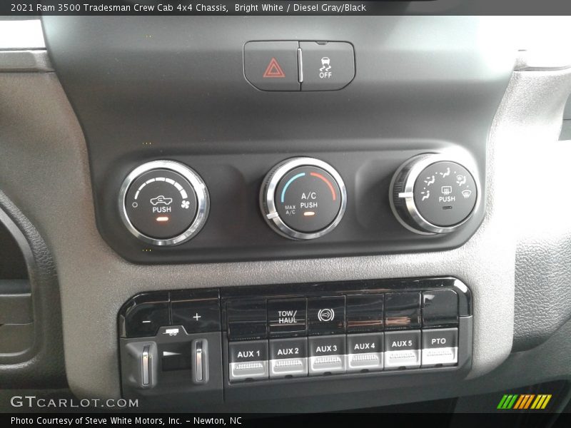 Bright White / Diesel Gray/Black 2021 Ram 3500 Tradesman Crew Cab 4x4 Chassis