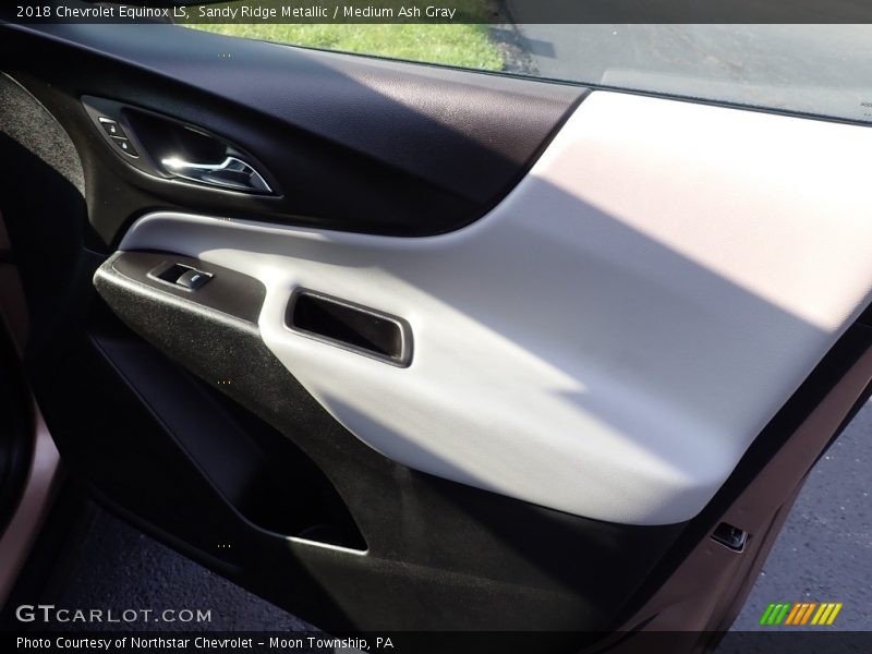 Sandy Ridge Metallic / Medium Ash Gray 2018 Chevrolet Equinox LS