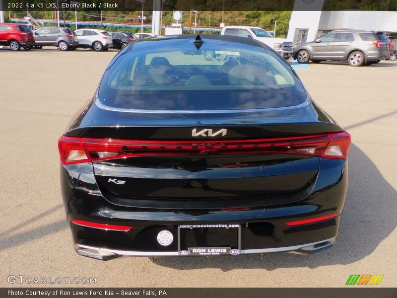 Ebony Black / Black 2022 Kia K5 LXS