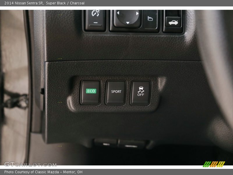 Super Black / Charcoal 2014 Nissan Sentra SR