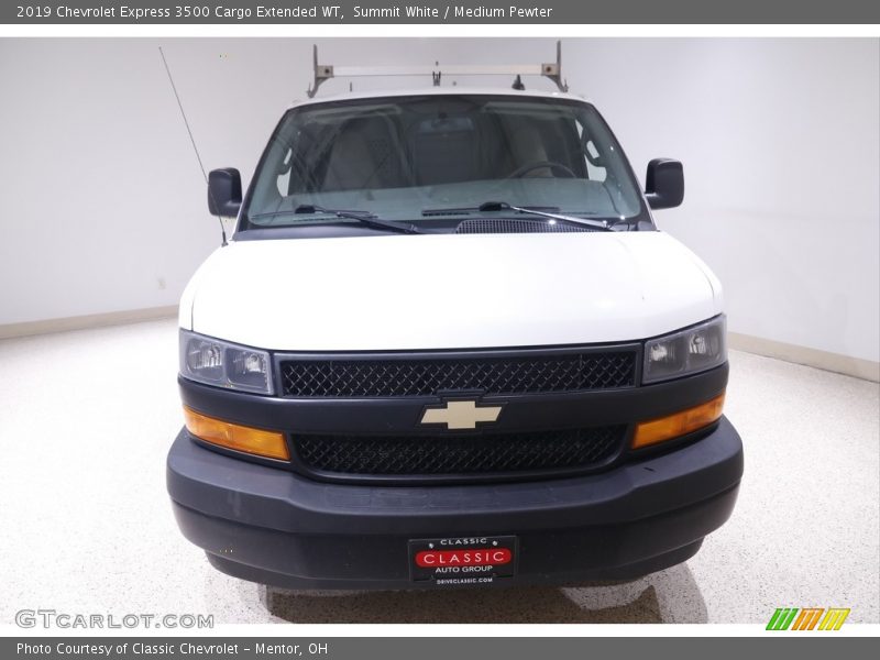 Summit White / Medium Pewter 2019 Chevrolet Express 3500 Cargo Extended WT