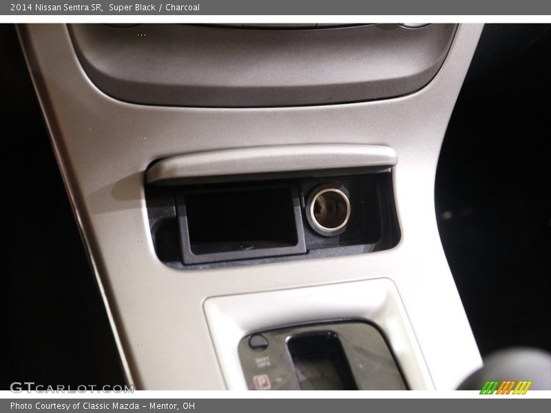 Super Black / Charcoal 2014 Nissan Sentra SR