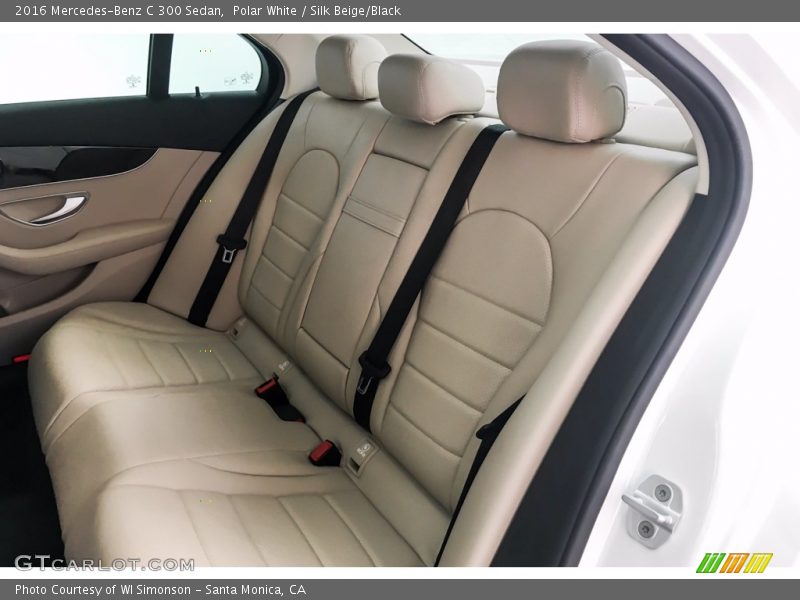 Polar White / Silk Beige/Black 2016 Mercedes-Benz C 300 Sedan