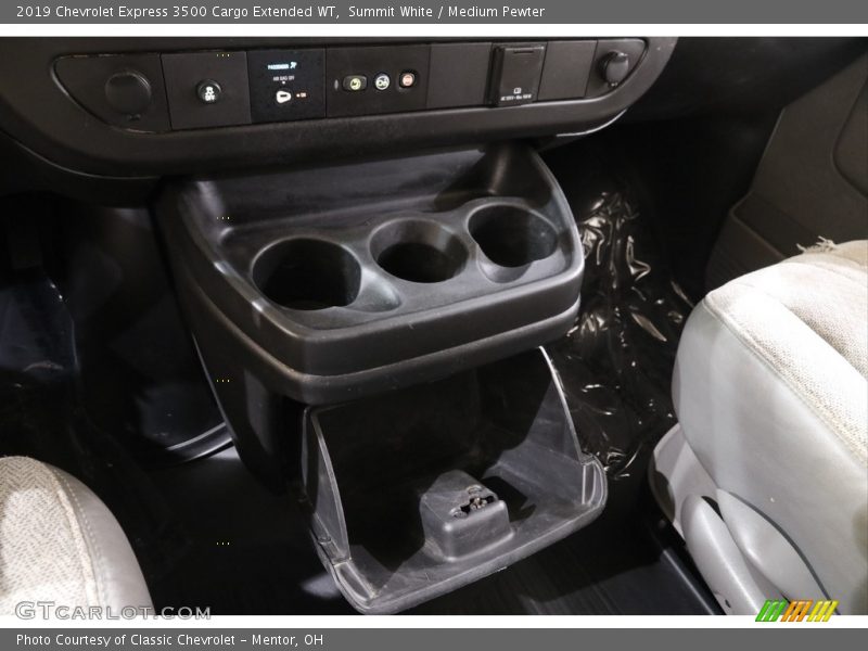 Summit White / Medium Pewter 2019 Chevrolet Express 3500 Cargo Extended WT
