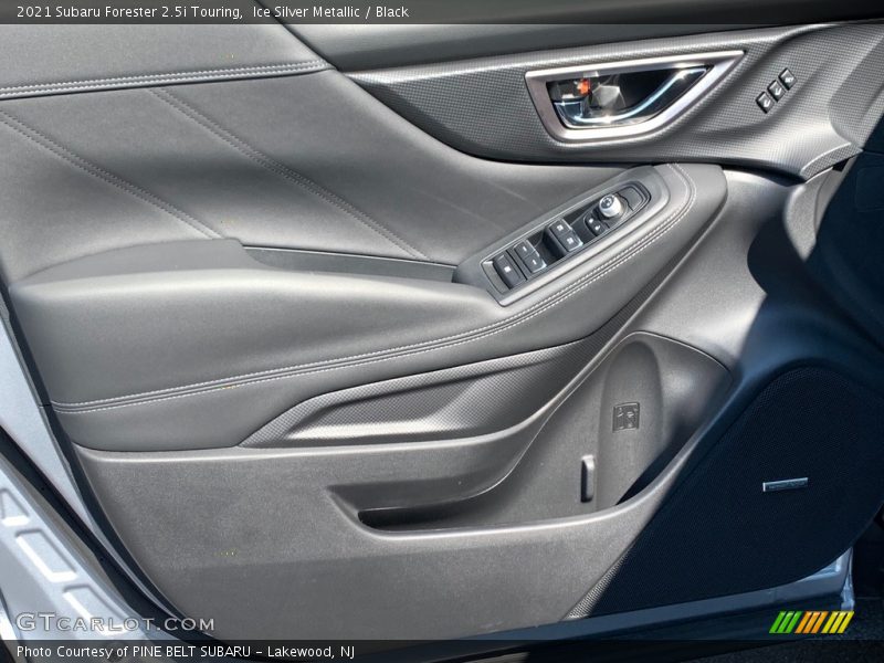 Ice Silver Metallic / Black 2021 Subaru Forester 2.5i Touring