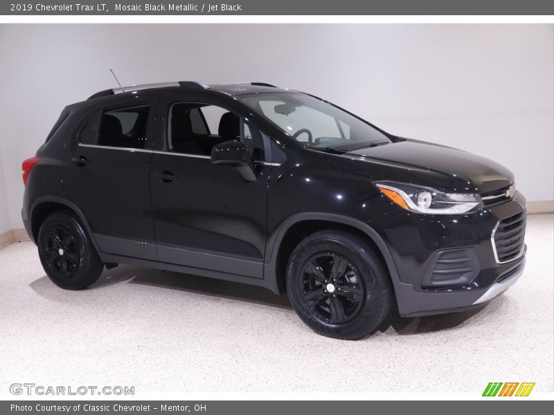 Mosaic Black Metallic / Jet Black 2019 Chevrolet Trax LT