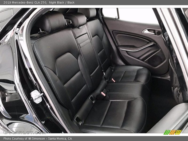 Night Black / Black 2019 Mercedes-Benz GLA 250