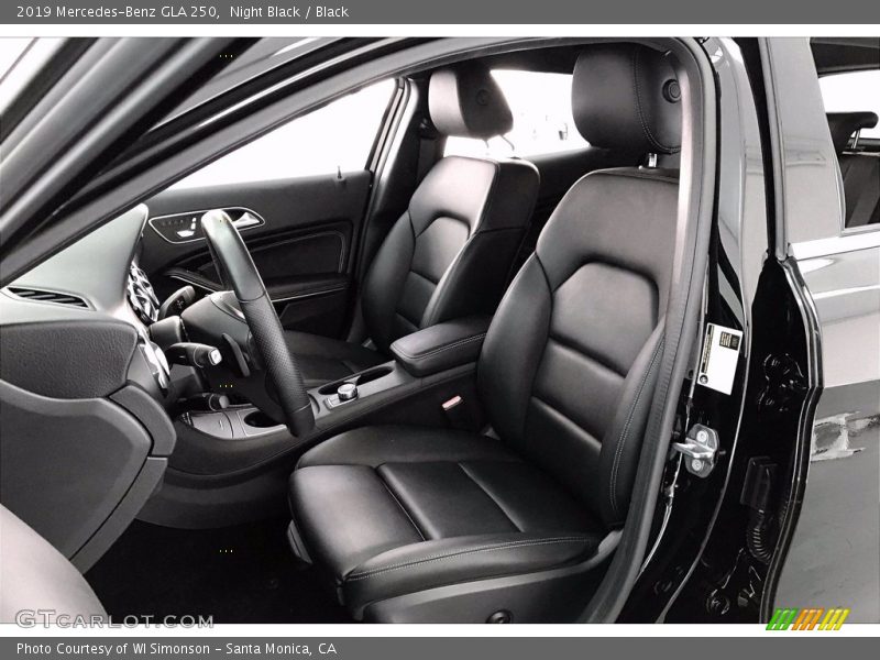 Night Black / Black 2019 Mercedes-Benz GLA 250