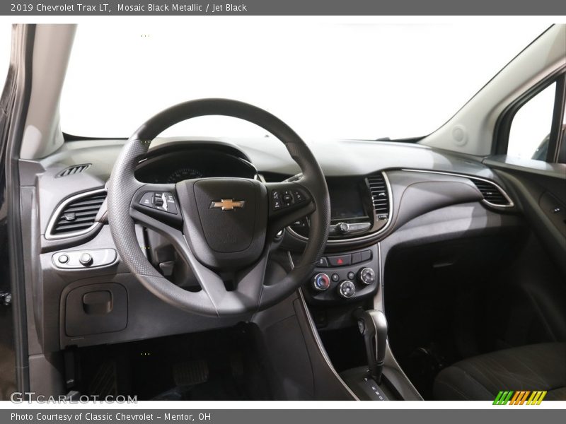Mosaic Black Metallic / Jet Black 2019 Chevrolet Trax LT
