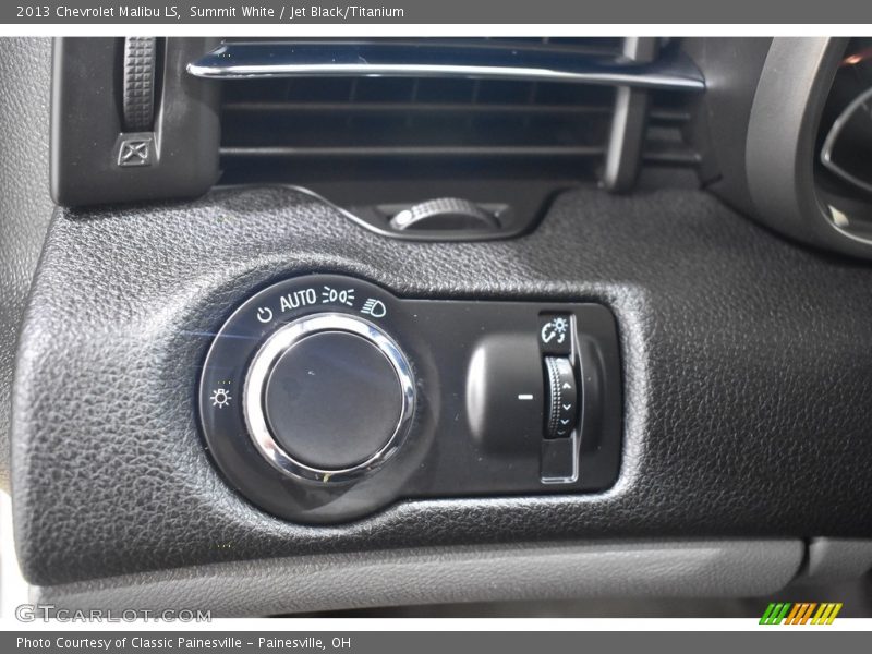 Summit White / Jet Black/Titanium 2013 Chevrolet Malibu LS