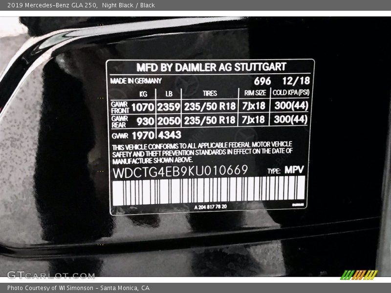 Night Black / Black 2019 Mercedes-Benz GLA 250
