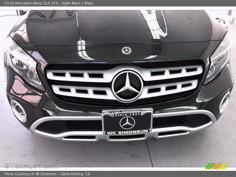 Night Black / Black 2019 Mercedes-Benz GLA 250