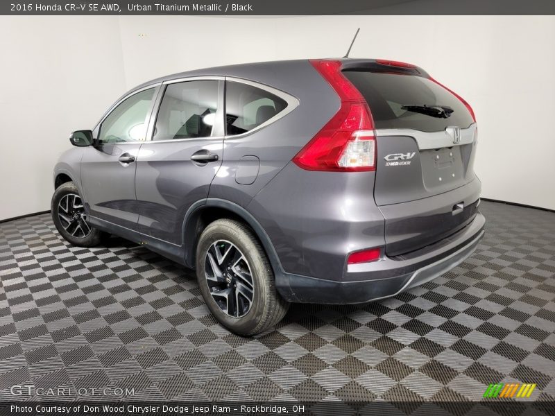 Urban Titanium Metallic / Black 2016 Honda CR-V SE AWD