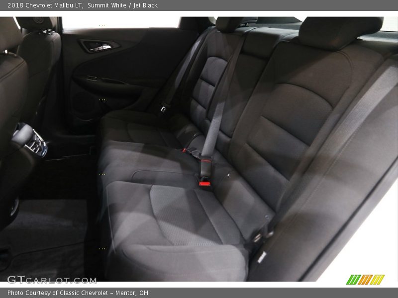 Summit White / Jet Black 2018 Chevrolet Malibu LT