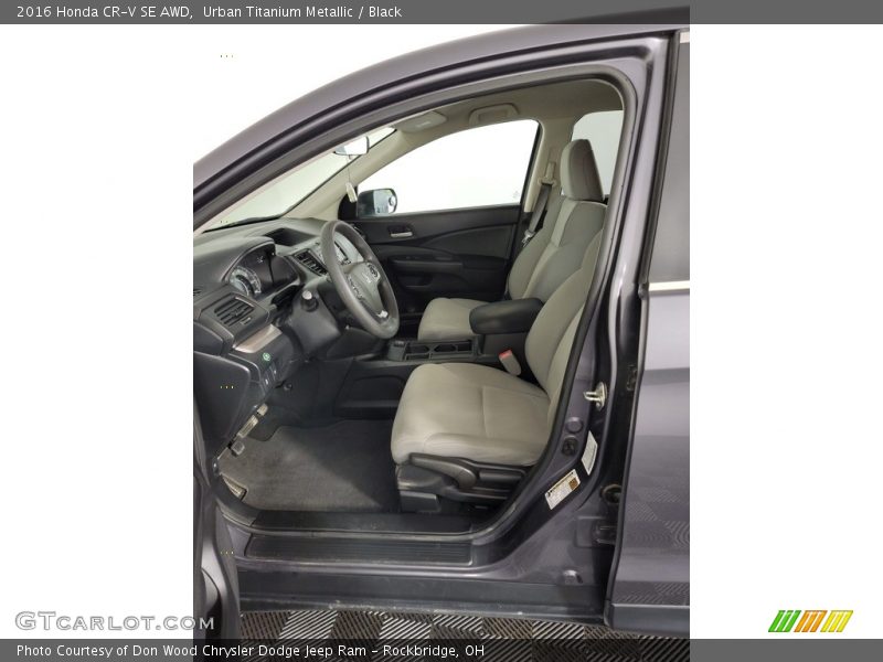 Urban Titanium Metallic / Black 2016 Honda CR-V SE AWD